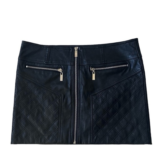 Bebe Black Quilted Faux Leather Mini Skirt Size Small - Picture 3 of 9